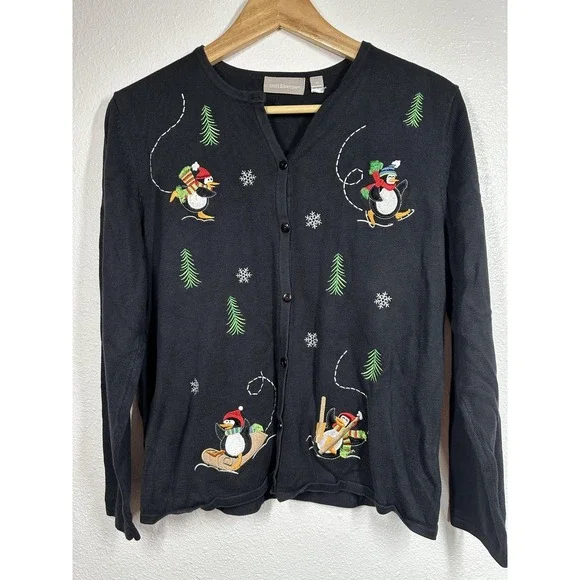 Croft & Barrow Sweater Womens Medium Penguin Christmas Cardigan Holiday Cute Pul - Picture 5 of 5
